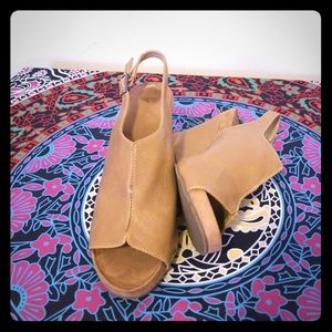 Tan wedges